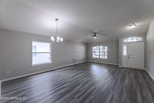 9246 REDTAIL Drive, Jacksonville, FL 32222