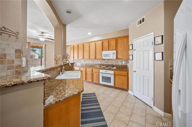 3537 Fairgreen Lane, Palmdale, CA 93551