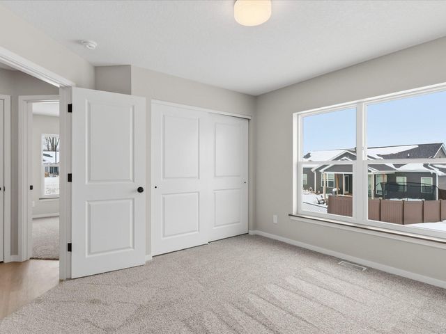 125 Sunbird Court, Waterloo, IA 50701