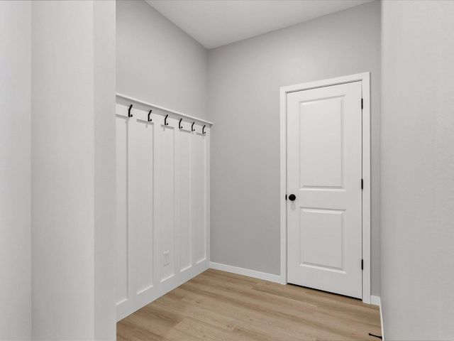 125 Sunbird Court, Waterloo, IA 50701