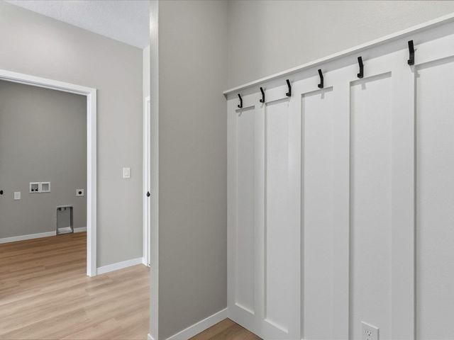 125 Sunbird Court, Waterloo, IA 50701