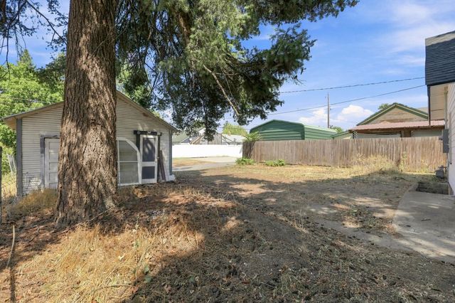 1103 E Broad Ave, Spokane, WA 99207