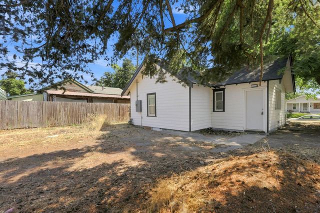 1103 E Broad Ave, Spokane, WA 99207