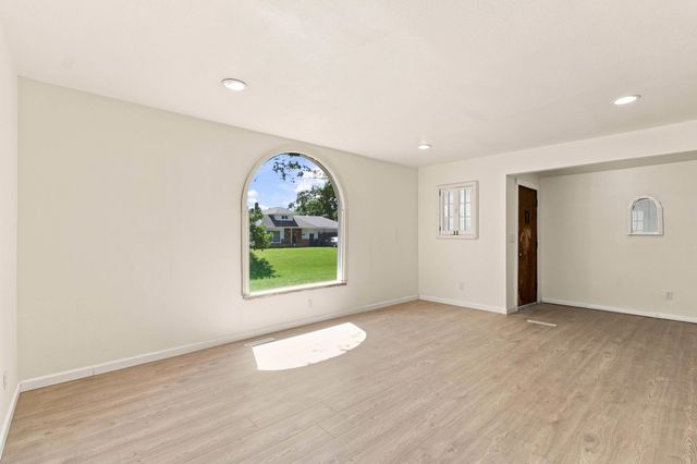 1103 E Broad Ave, Spokane, WA 99207