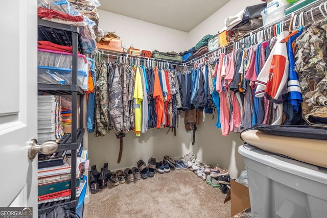 306 Seasons Valley, Pendergrass, GA 30567