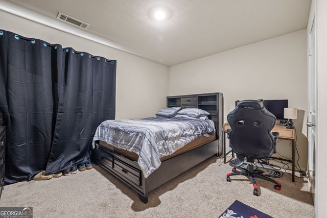 306 Seasons Valley, Pendergrass, GA 30567