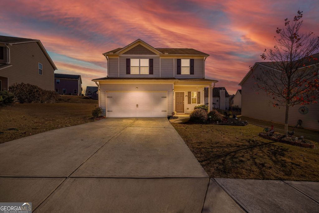 306 Seasons Valley, Pendergrass, GA 30567