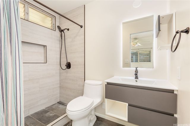 94-158 Kupuohi Place, Waipahu, HI 96797