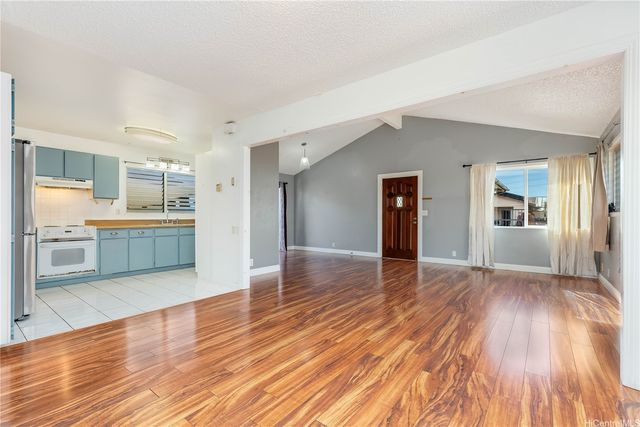 94-158 Kupuohi Place, Waipahu, HI 96797