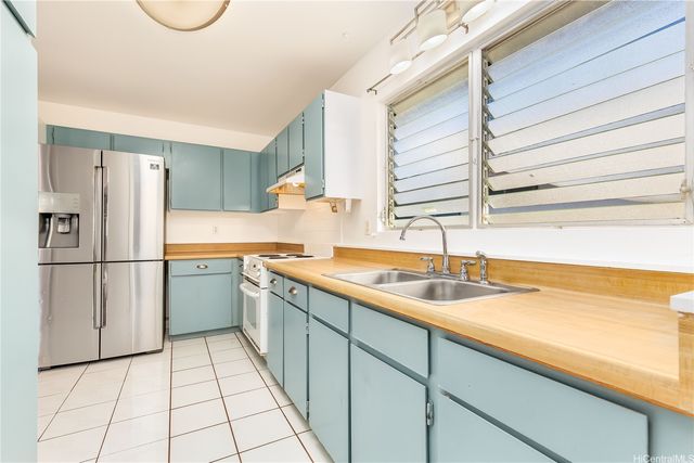 94-158 Kupuohi Place, Waipahu, HI 96797