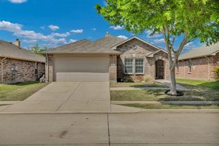 1905 Nightingale Drive, Aubrey, TX 76227