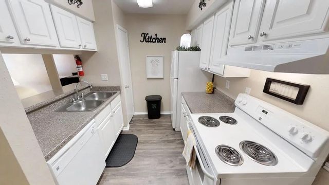 515 S Bender Avenue 705, Humble, TX 77338