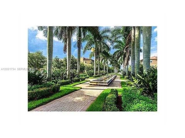 950 SW 147th Avenue 2611, Pembroke Pines, FL 33027