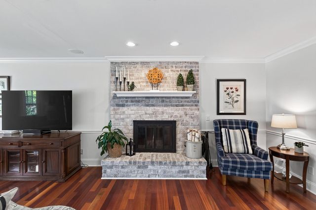 6991 Sand Ridge Road, Eden Prairie, MN 55346