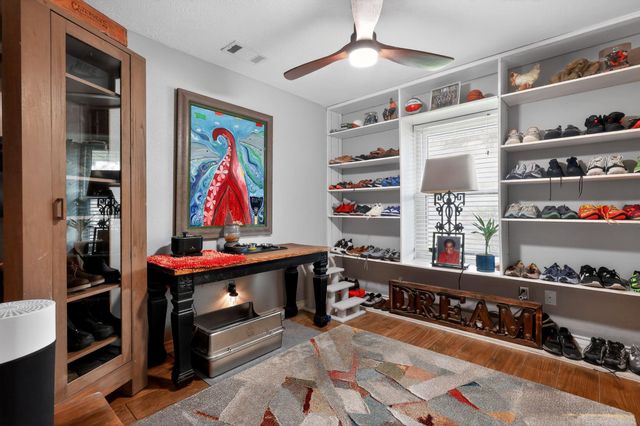 2615 Avenue B, Dickinson, TX 77539