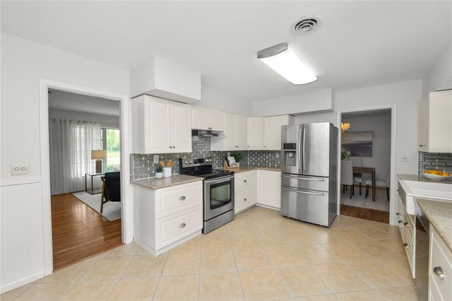 2215 WOODBINE AVENUE, Lakeland, FL 33803