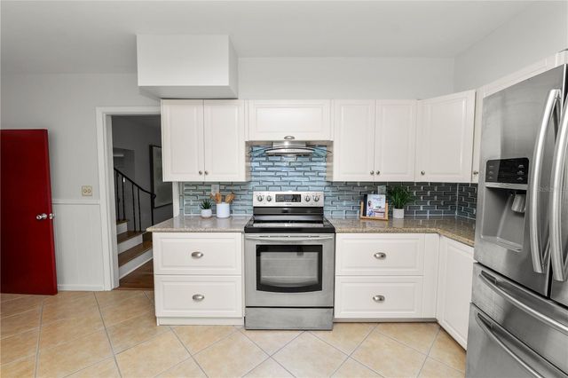 2215 WOODBINE AVENUE, Lakeland, FL 33803