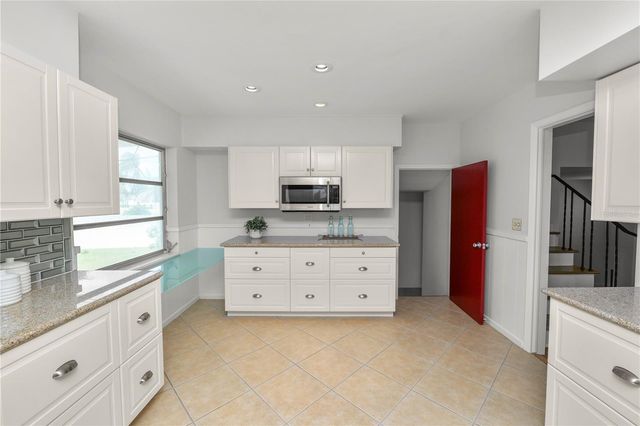 2215 WOODBINE AVENUE, Lakeland, FL 33803