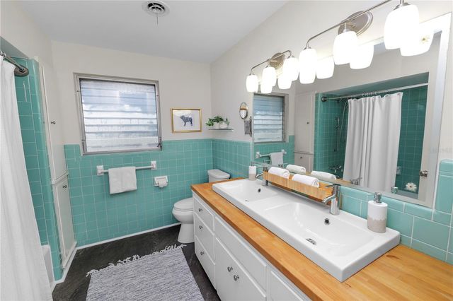 2215 WOODBINE AVENUE, Lakeland, FL 33803