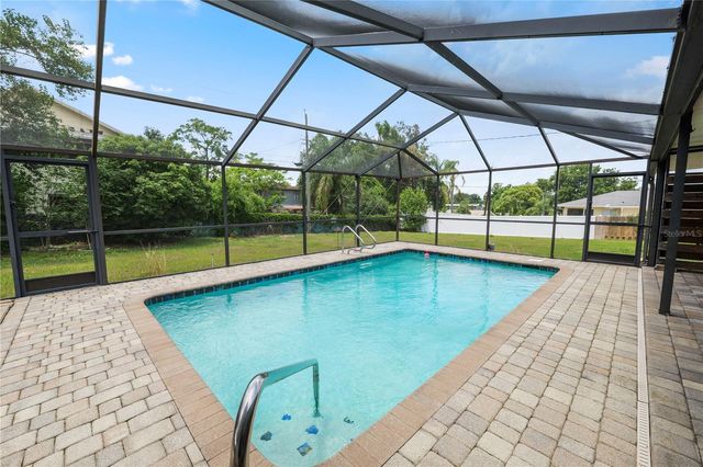 2215 WOODBINE AVENUE, Lakeland, FL 33803