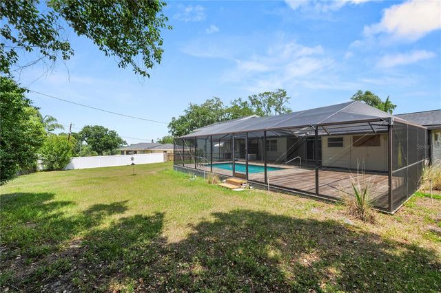2215 WOODBINE AVENUE, Lakeland, FL 33803