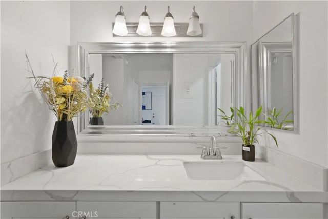 801 S Lyon A213, Santa Ana, CA 92705