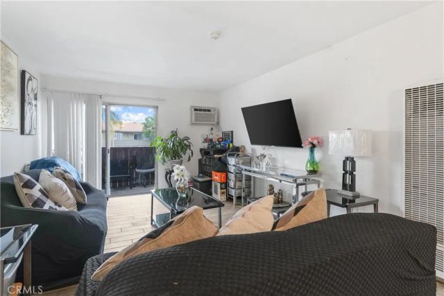 801 S Lyon A213, Santa Ana, CA 92705