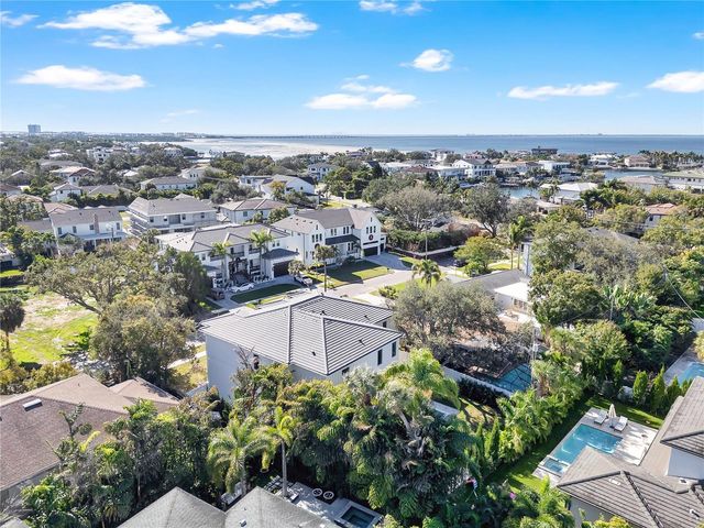 5003 W POE AVENUE, Tampa, FL 33629