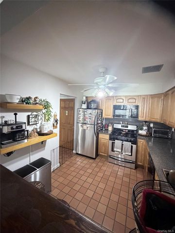 120-09 Ketch Court 42, College Point, NY 11356