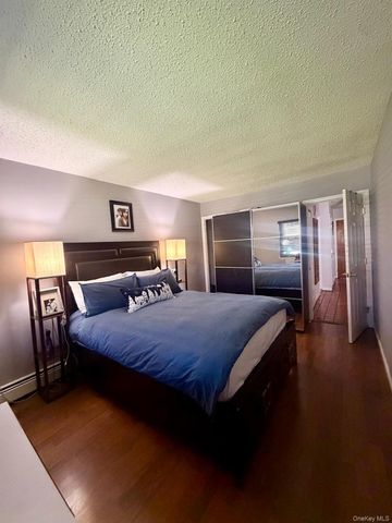 120-09 Ketch Court 42, College Point, NY 11356