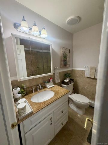 120-09 Ketch Court 42, College Point, NY 11356