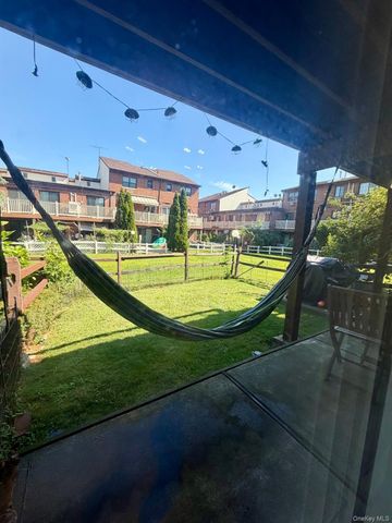 120-09 Ketch Court 42, College Point, NY 11356