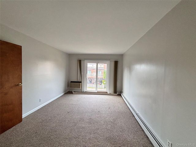 120-09 Ketch Court 42, College Point, NY 11356