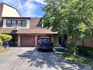 120-09 Ketch Court 42, College Point, NY 11356
