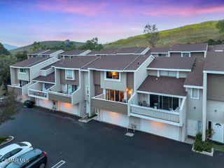 749 Warwick Avenue, Thousand Oaks, CA 91360