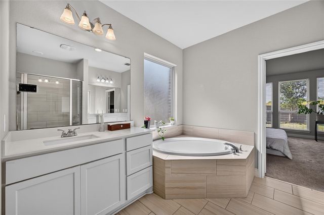 2047 Blackhawk Ridge Lane, Manvel, TX 77578