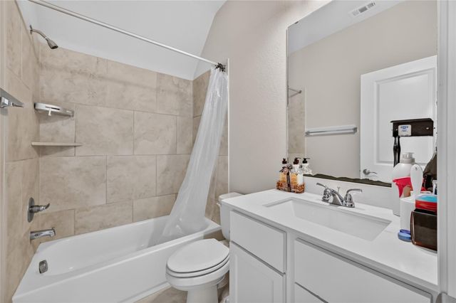 2047 Blackhawk Ridge Lane, Manvel, TX 77578