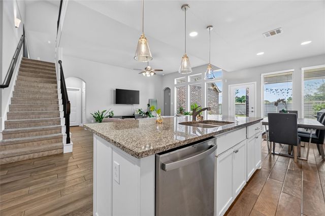 2047 Blackhawk Ridge Lane, Manvel, TX 77578