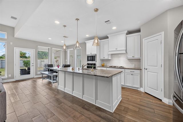 2047 Blackhawk Ridge Lane, Manvel, TX 77578
