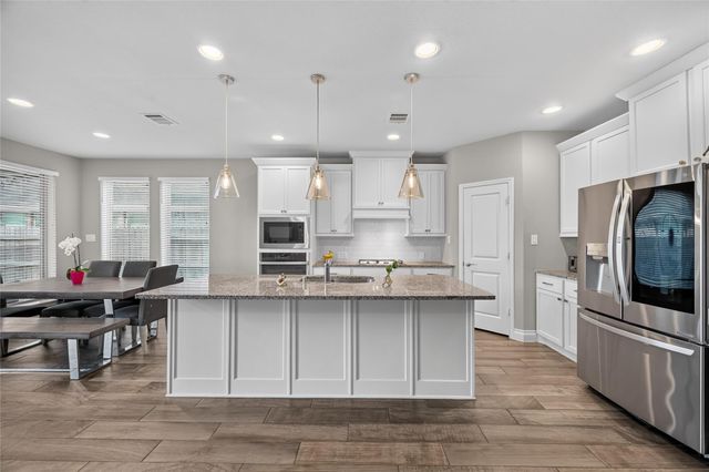 2047 Blackhawk Ridge Lane, Manvel, TX 77578