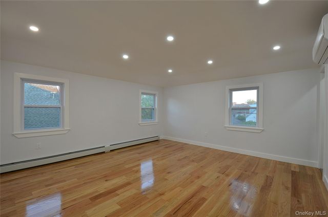 21942 112th Road, Queens Village, NY 11429