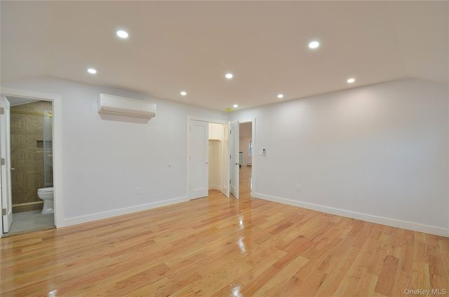21942 112th Road, Queens Village, NY 11429