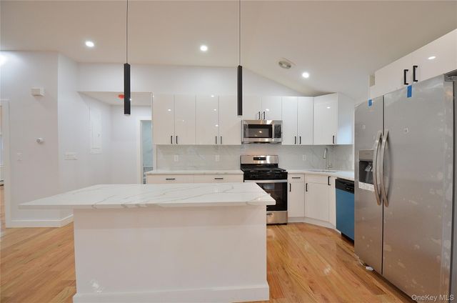 21942 112th Road, Queens Village, NY 11429