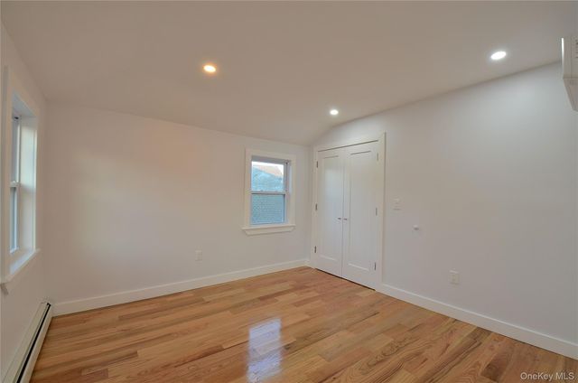 21942 112th Road, Queens Village, NY 11429
