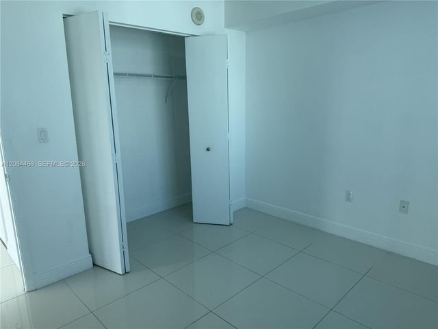 1871 NW S River Dr 1605, Miami, FL 33125