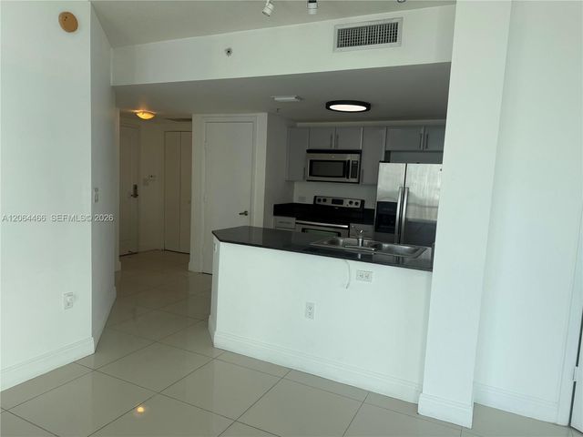1871 NW S River Dr 1605, Miami, FL 33125