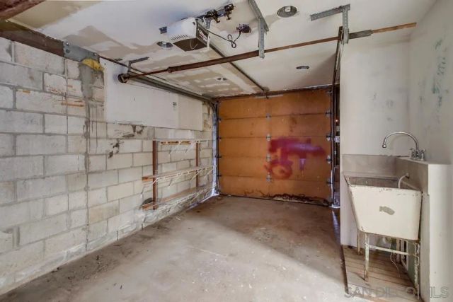 2068 Guizot St, San Diego, CA 92107