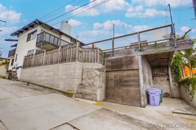 2068 Guizot St, San Diego, CA 92107