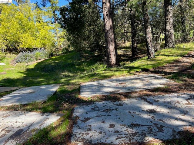 58 Zander Court, Orinda, CA 94563