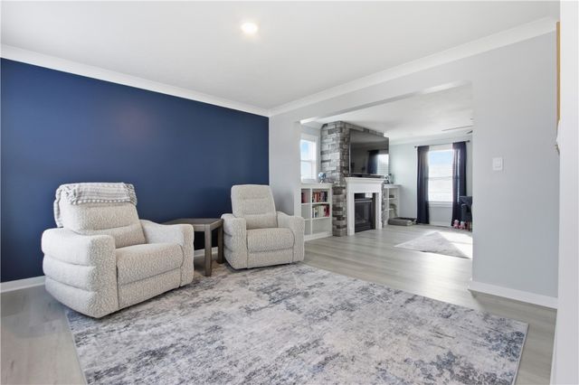 2654 Salerno Dr, Collier Twp, PA 15071